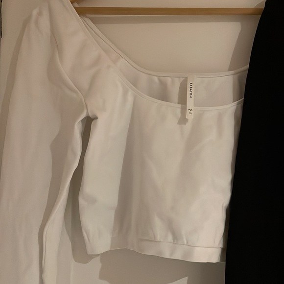 BABATON WHITE & BLACK CROPPED LONGSLEEVE - Picture 4 of 5